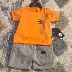 Volcom Short Set